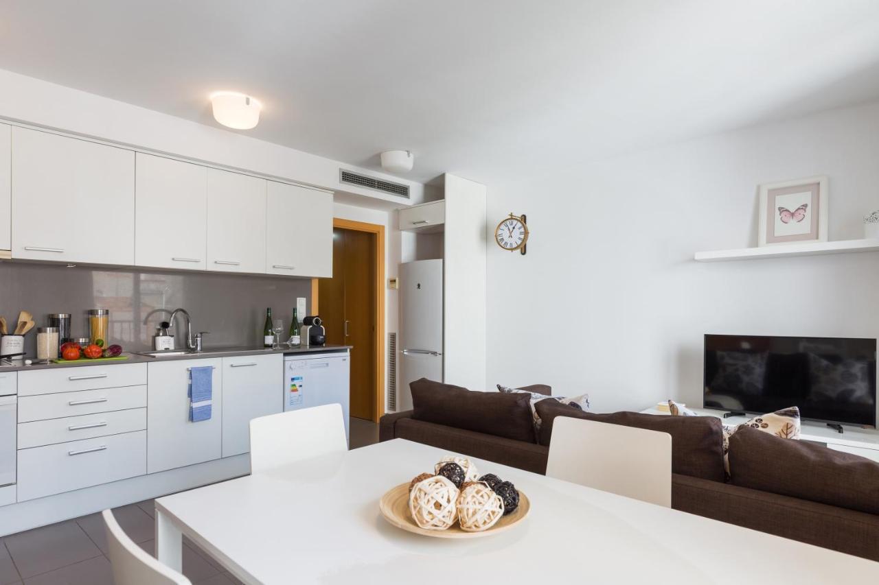 קורנלה דה יוברגאט Apartamentos Cornellalux 2 מראה חיצוני תמונה